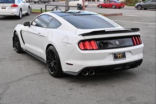 2018 Ford Shelby GT350 Base