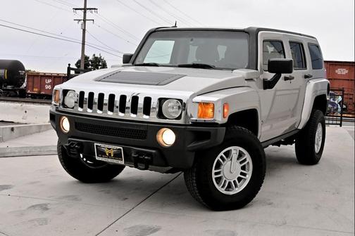 Boulder Gray Mettalic 2006 Hummer H3 Base