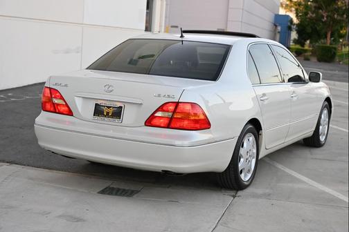 2002 Lexus LS 430 Base