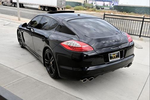 2012 Porsche Panamera 4S