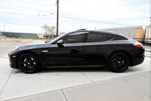 2012 Porsche Panamera 4S