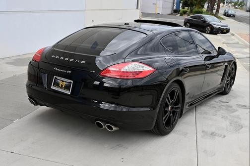 2012 Porsche Panamera 4S