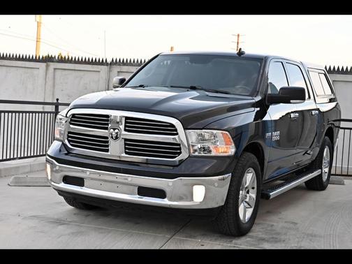 Brilliant Black Pearl 2017 RAM 1500 Big Horn