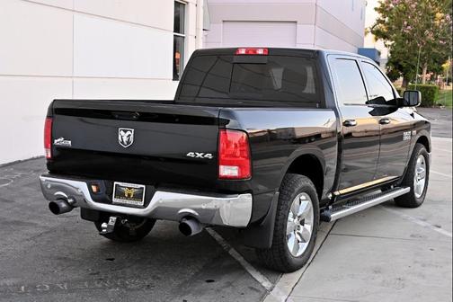 Brilliant Black Pearl 2017 RAM 1500 Big Horn
