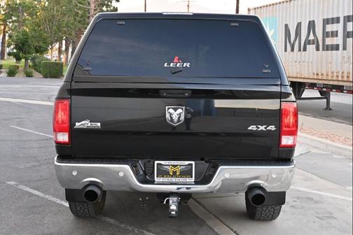 Brilliant Black Pearl 2017 RAM 1500 Big Horn