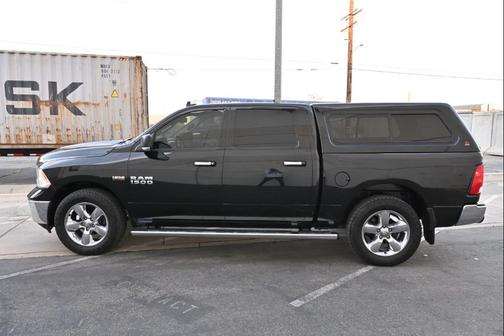 Brilliant Black Pearl 2017 RAM 1500 Big Horn