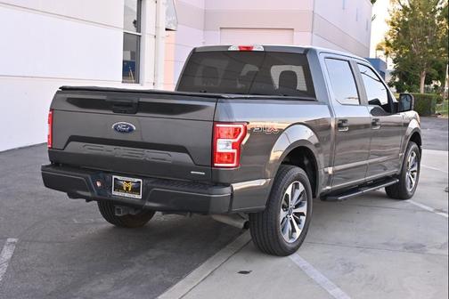 Magnetic Gray Metallic 2019 Ford F-150 XL