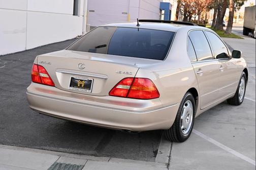 2002 Lexus LS 430 Base