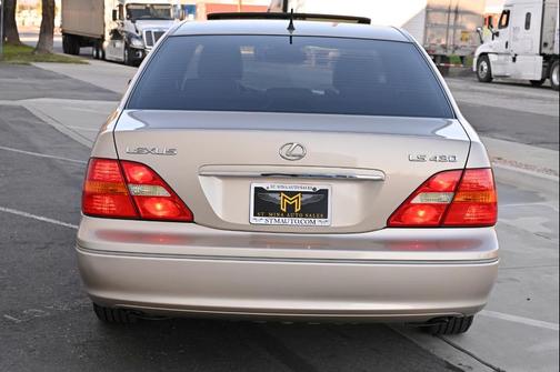 2002 Lexus LS 430 Base