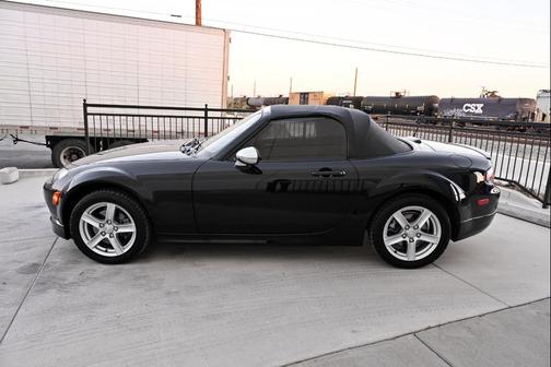 2006 Mazda MX-5 Miata Touring Manual