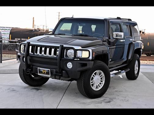 Black 2006 Hummer H3 Base
