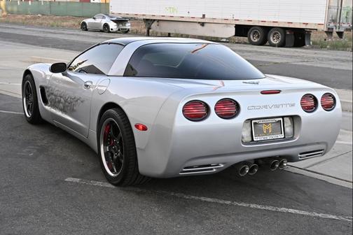 Quicksilver Metallic 2003 Chevrolet Corvette Base