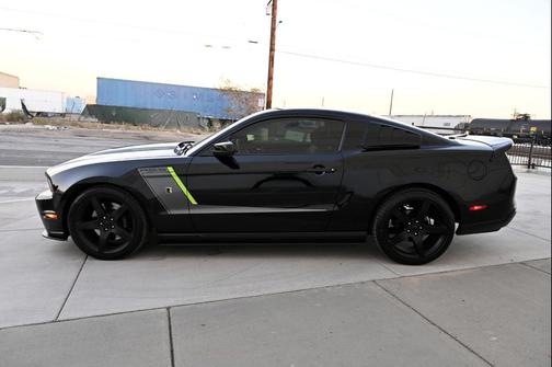 2012 Ford Mustang GT Premium
