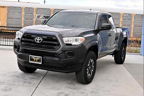 2017 Toyota Tacoma SR