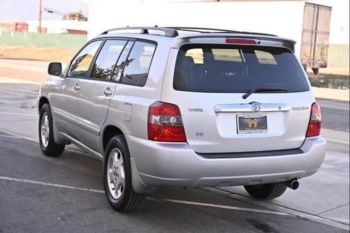 Silver Metallic 2006 Toyota Highlander Sport