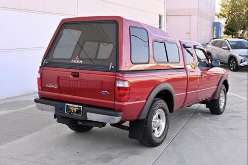 Red 2002 Ford Ranger XLT SuperCab