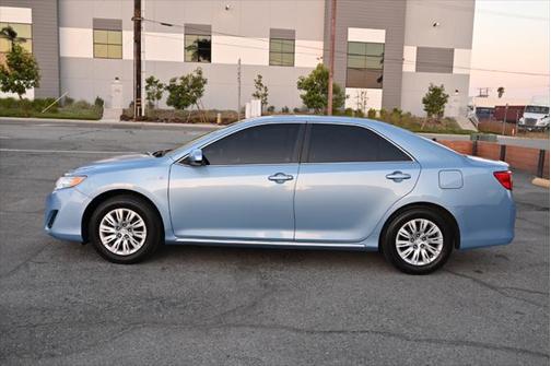 2012 Toyota Camry Hybrid LE