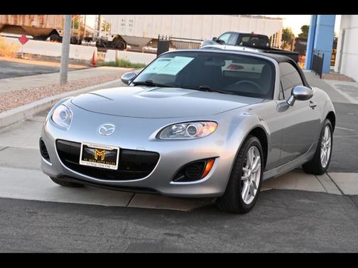 2009 Mazda MX-5 Miata Sport