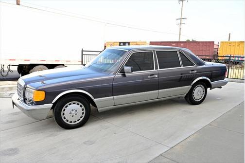 1986 Mercedes-Benz S-Class 560SEL