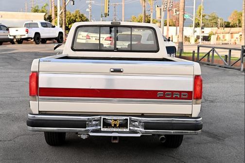 1990 Ford F-150 XLT Lariat