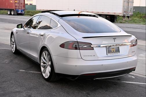 2016 Tesla Model S P90D