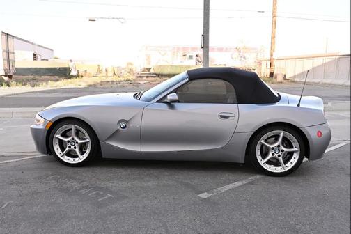 Silver Gray Metallic 2006 BMW Z4 3.0si Roadster