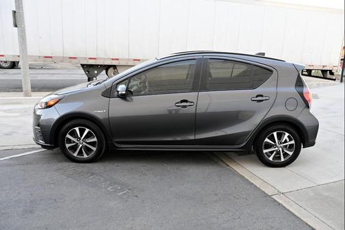2018 Toyota Prius c Three