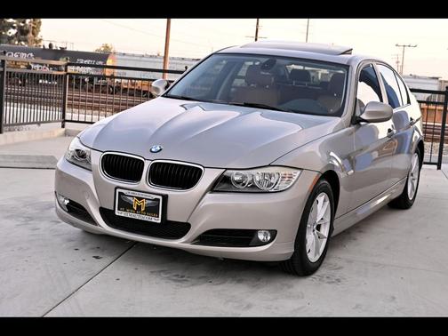 2010 BMW 328 328i Sedan RWD