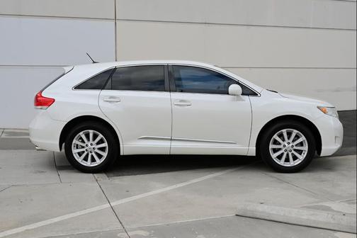 2012 Toyota Venza LE