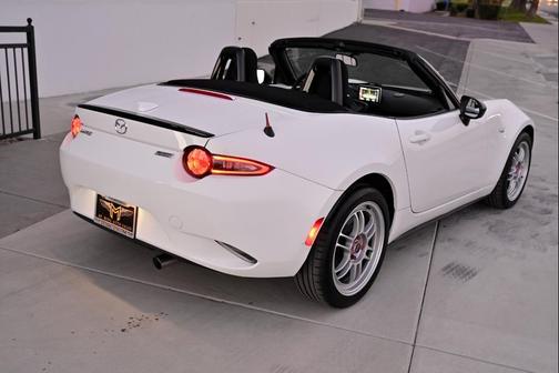 2017 Mazda MX-5 Miata Club