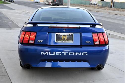2002 Ford Mustang GT Premium
