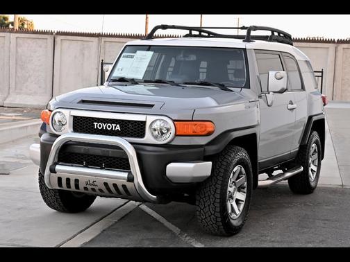 Cement Gray 2014 Toyota FJ Cruiser Base