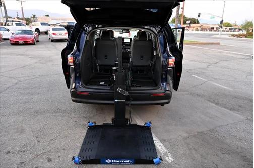 2021 Toyota Sienna XLE 8 Passenger