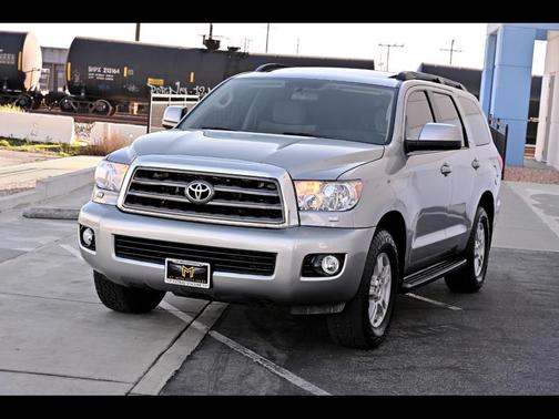 2011 Toyota Sequoia SR5