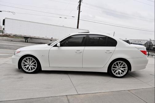 2007 BMW 550 550i RWD