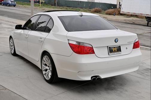 2007 BMW 550 550i RWD