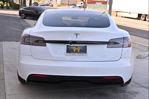 Pearl White Multicoat 2022 Tesla Model S AWD