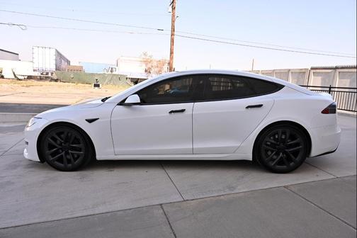 Pearl White Multicoat 2022 Tesla Model S AWD