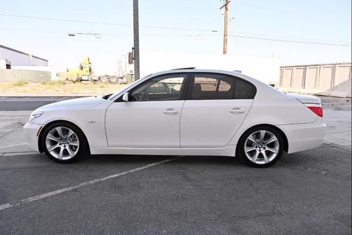 Alpine White 2008 BMW 535 535i Sedan RWD