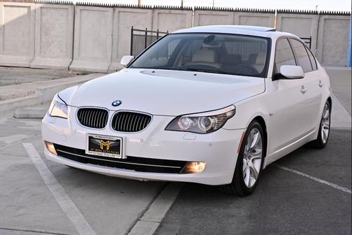 Alpine White 2008 BMW 535 535i Sedan RWD
