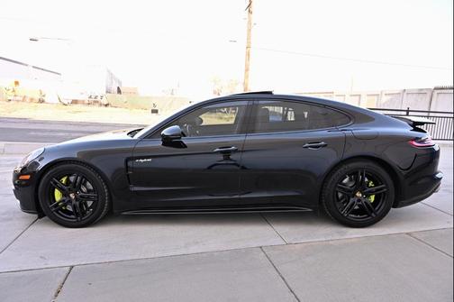 Black 2018 Porsche Panamera 4
