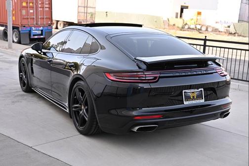Black 2018 Porsche Panamera 4