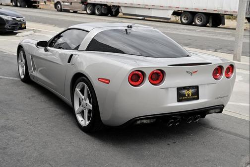2005 Chevrolet Corvette Base