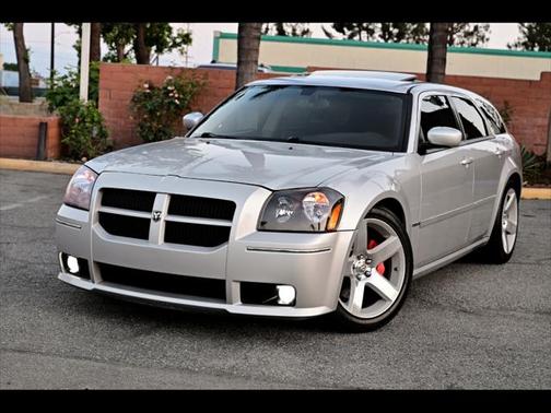 2006 Dodge Magnum SRT8 RWD