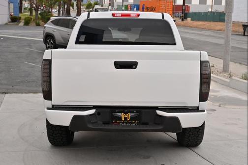 Summit White 2004 Chevrolet Colorado LS