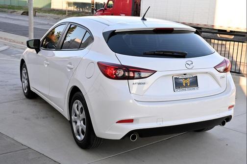 2018 Mazda Mazda3 Sport