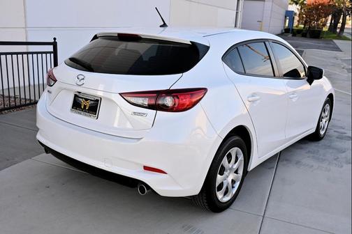 2018 Mazda Mazda3 Sport