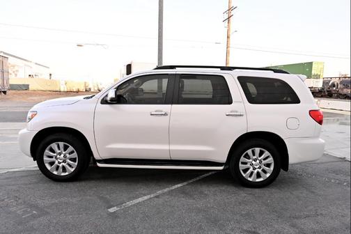 Blizzard Pearl White 2014 Toyota Sequoia Platinum