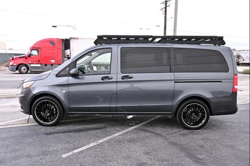 2016 Mercedes-Benz Metris Base