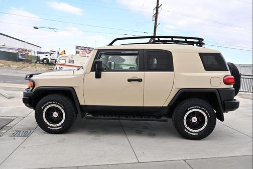 Sanstorm 2010 Toyota FJ Cruiser Base